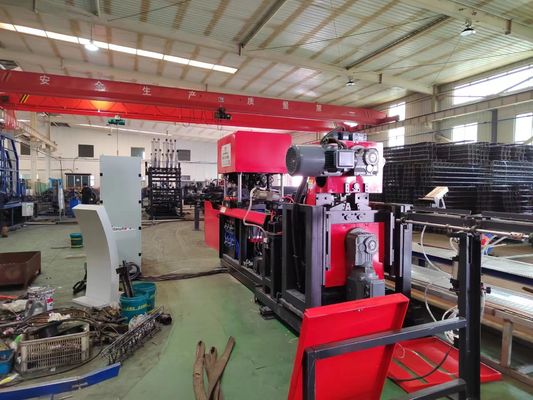 Máquina de solda de tubos quadrados ERW eficiente para produção de travas